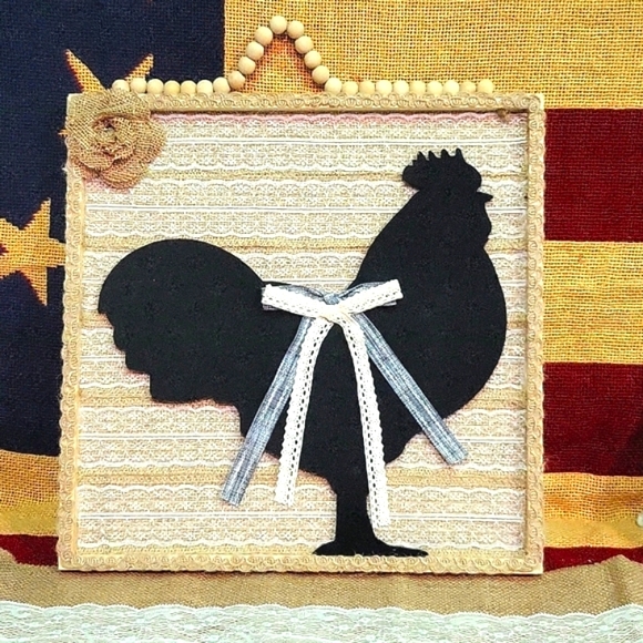 Handmade burlap lace/ chicken decore - Picture 1 of 2